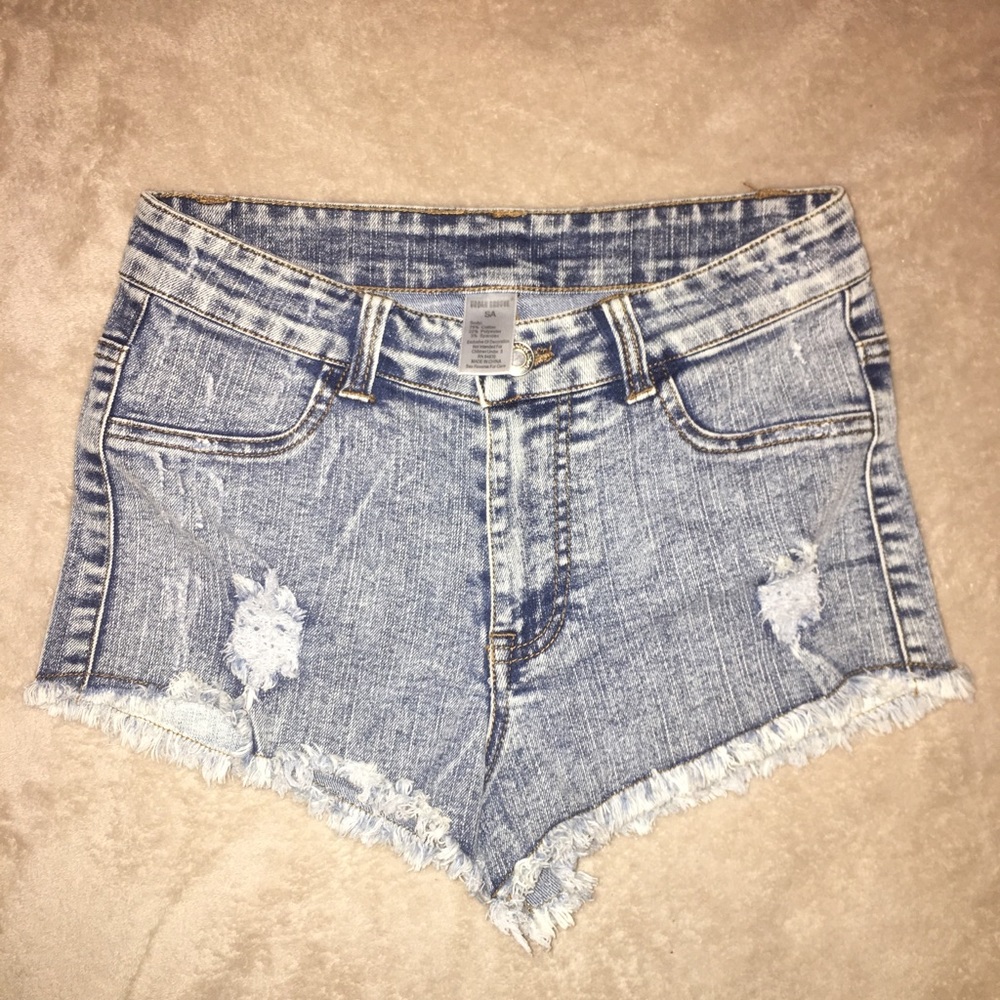 Light Washed High Waisted Jean Shorts